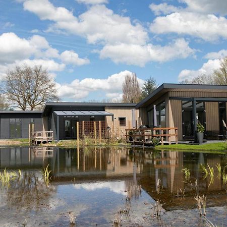 Recreatiepark En Jachthaven De Scherpenhof Terwolde الغرفة الصورة