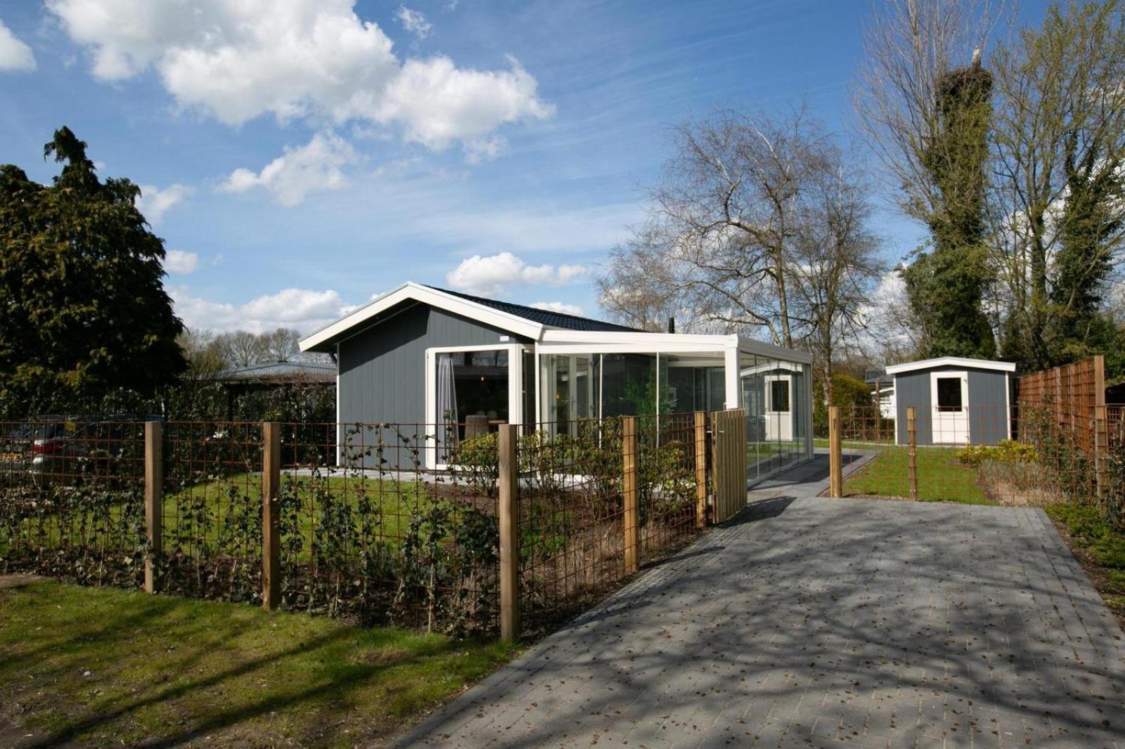 Recreatiepark En Jachthaven De Scherpenhof Terwolde الغرفة الصورة