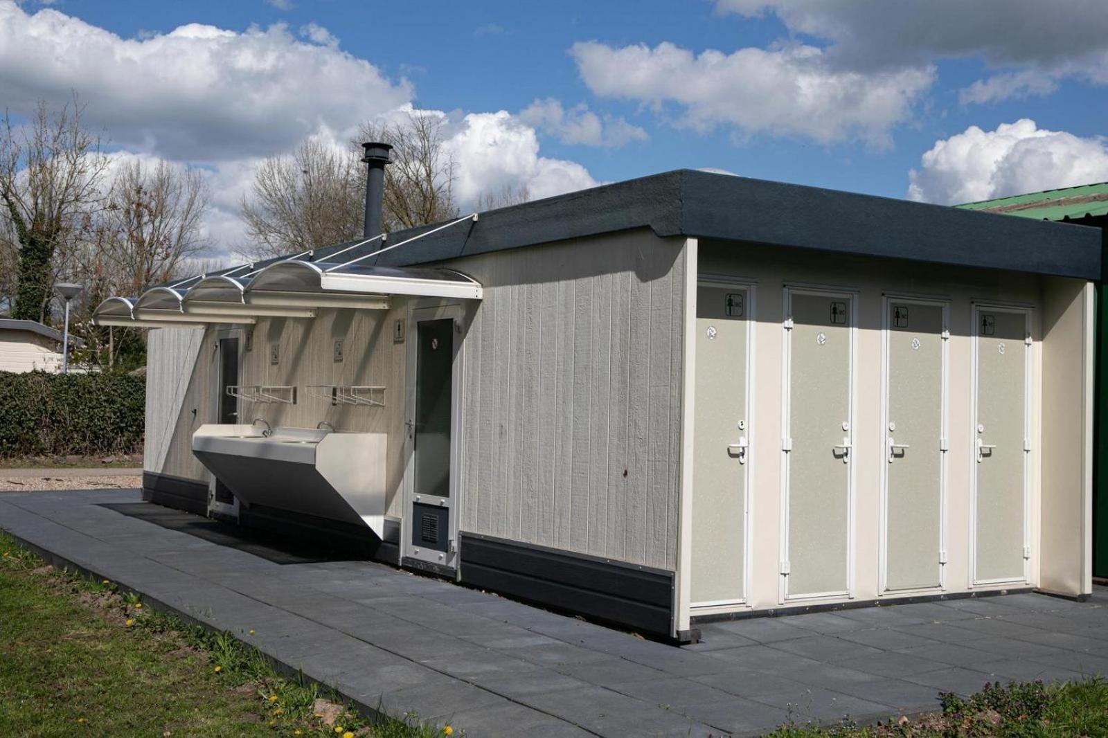 Recreatiepark En Jachthaven De Scherpenhof Terwolde المظهر الخارجي الصورة